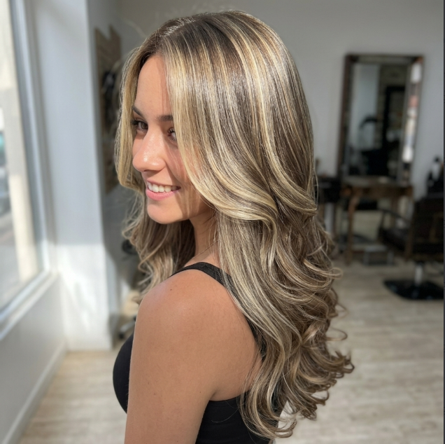 Lissage au tanin professionnel réalisé à Toulouse par ARTS.SD Coiffure